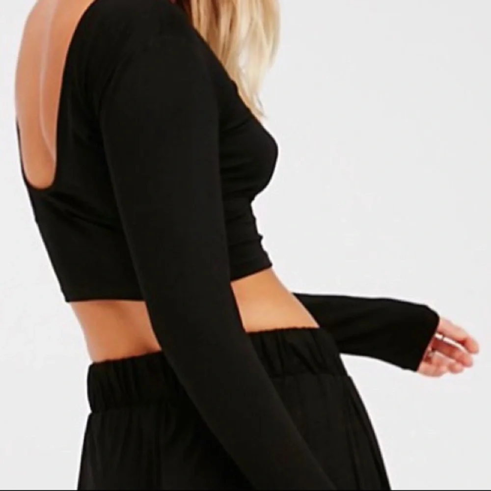 FP Beach Alia Black Crop Low Back Long Sleeve Top - Picture 4 of 8